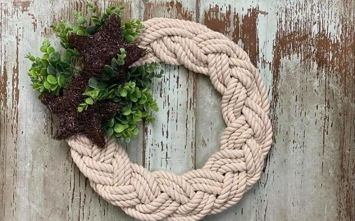 DIY Braided Nautical Rope Wreath