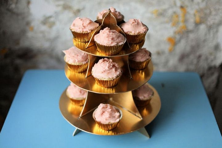 DIY Cupcake Stand With Free Template