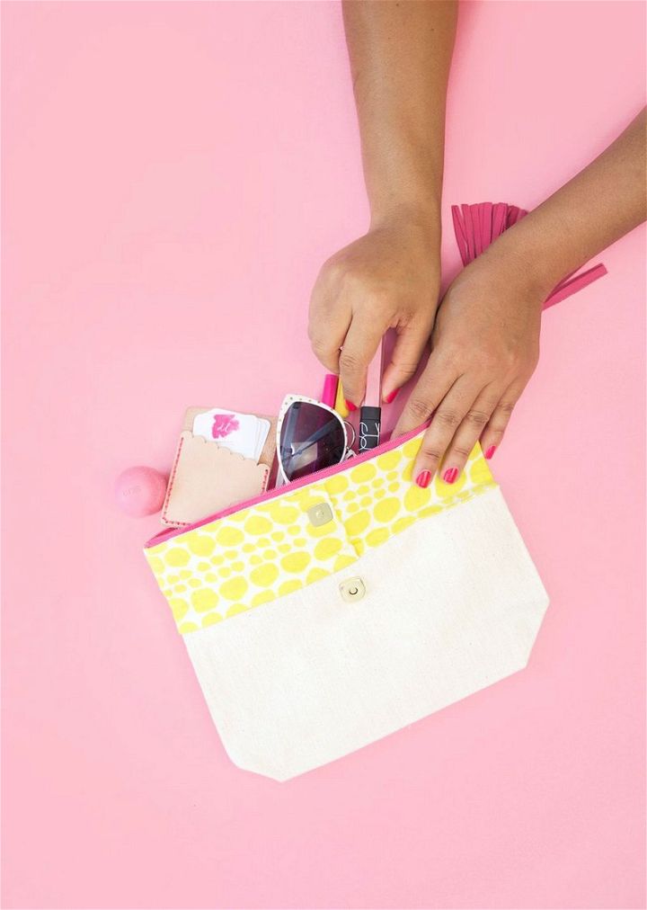 32 Easy To Make DIY No Sew Purse Ideas - Susie Harris