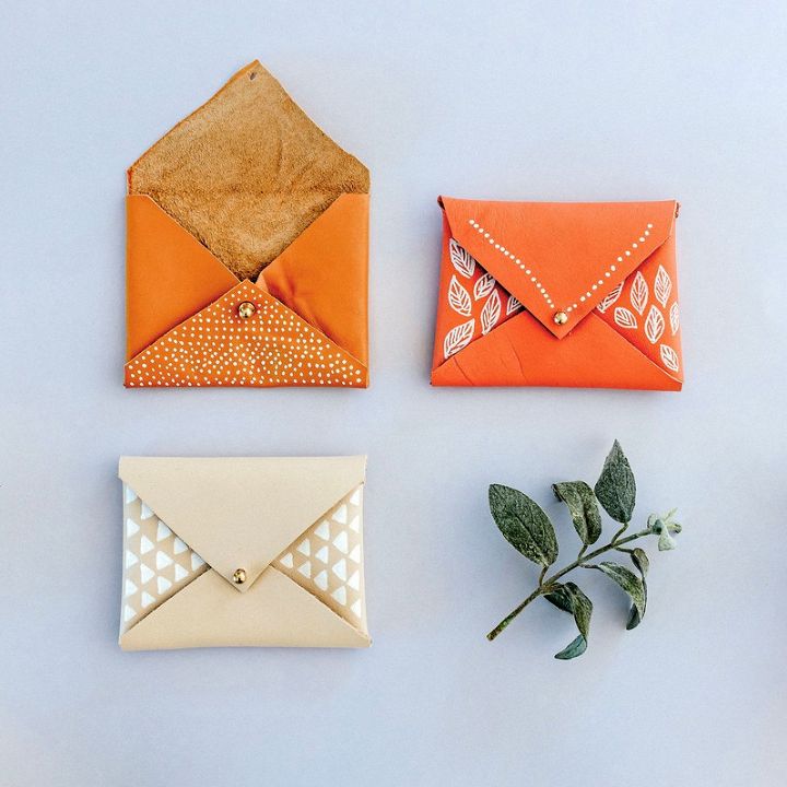 Make these DIY no sew Leather Pouches
