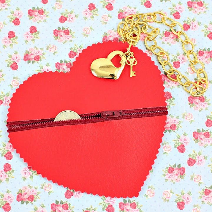 No Sew Heart Coin Purse