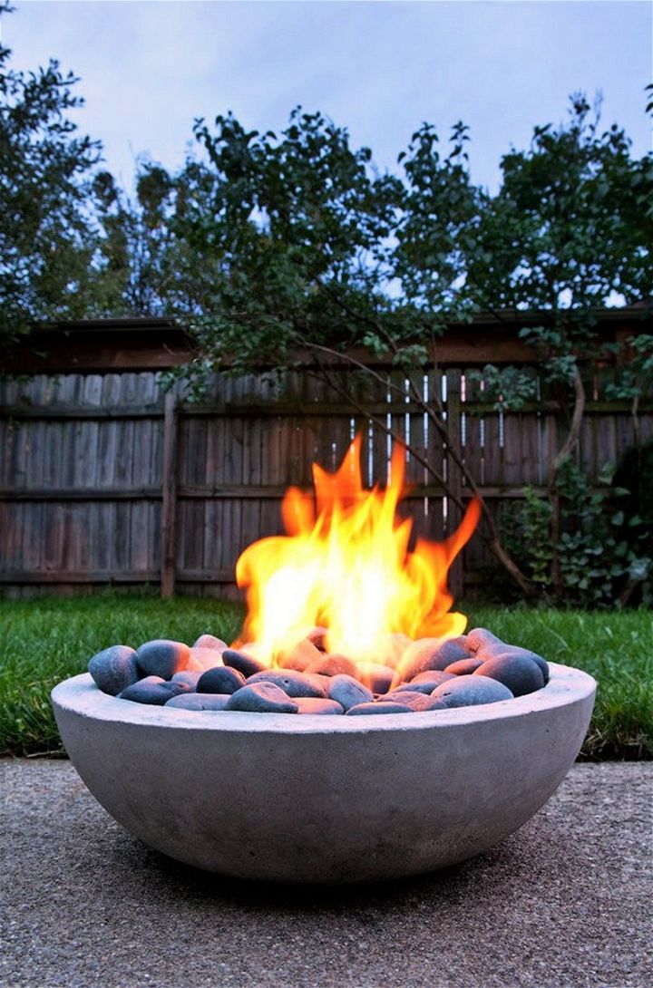 DIY Modern Concrete Fire Pit from Scratch