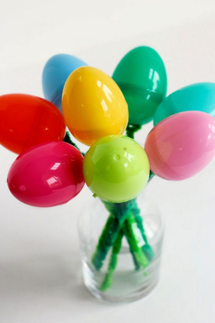 DIY Plastic Egg Flower Bouquets