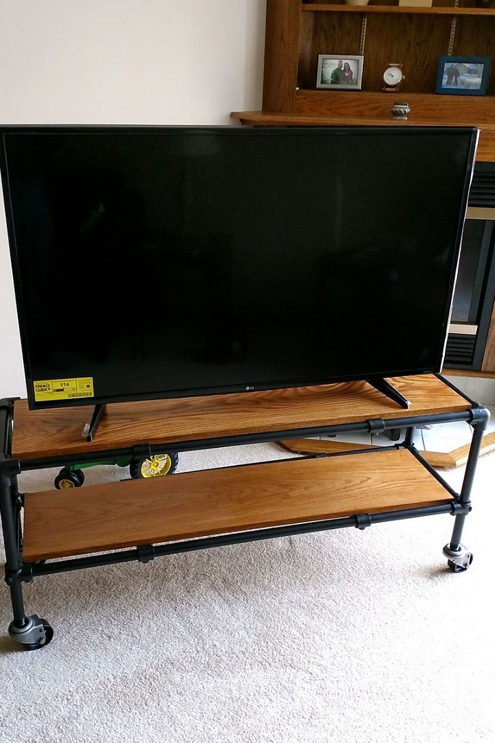 DIY Rolling Industrial Pipe TV Stand