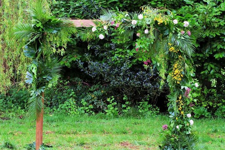 How To Make Your Own Stylish Affordable Foliage ‘Floral Arch