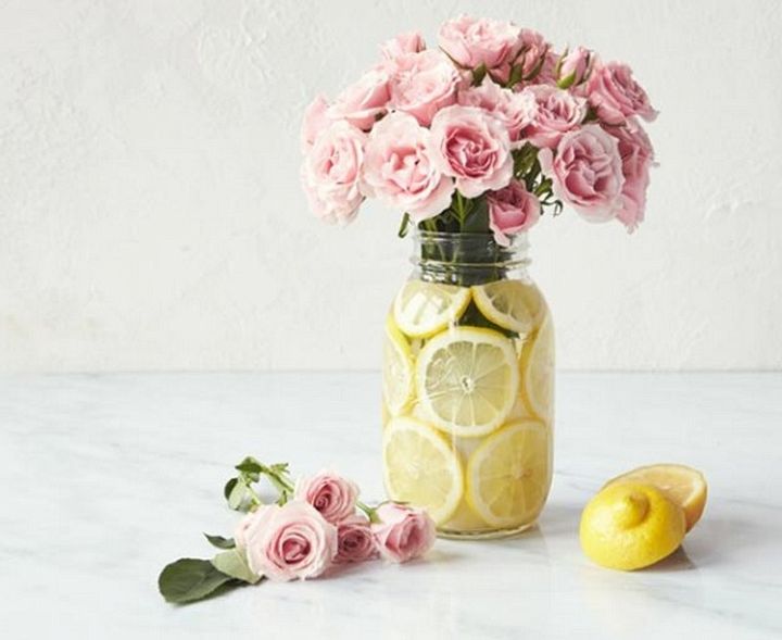 DIY Mason Jar Flower Centerpiece