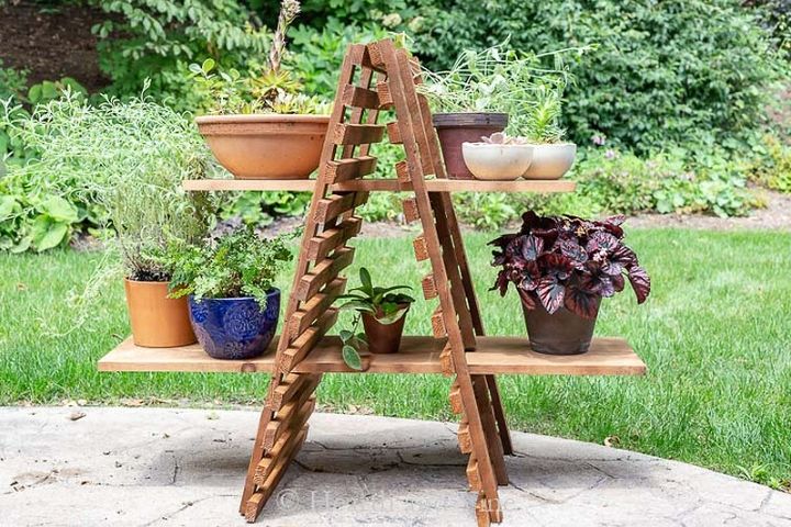 DIY Outdoor Plant Stand Multiple Plants