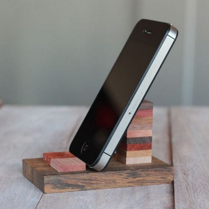 DIY Wooden Cell Phone Stand