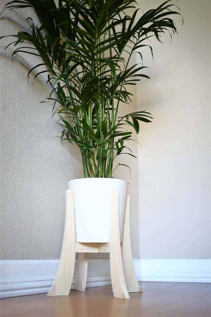 How to Make a DIY Indoor Plant Stand