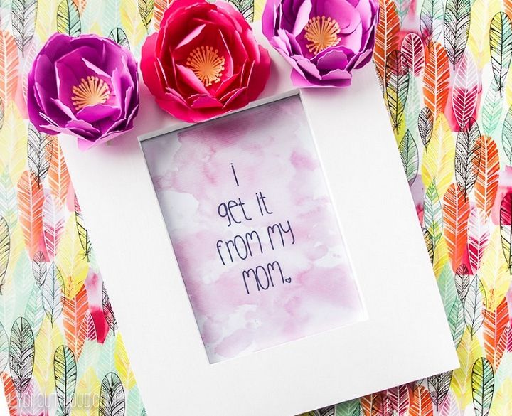 How to Make a Paper Flower Picture Frame