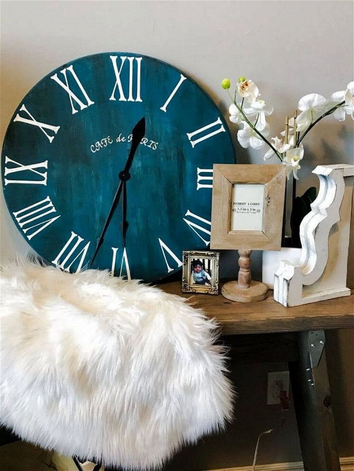 Roman Numeral Clock DIY