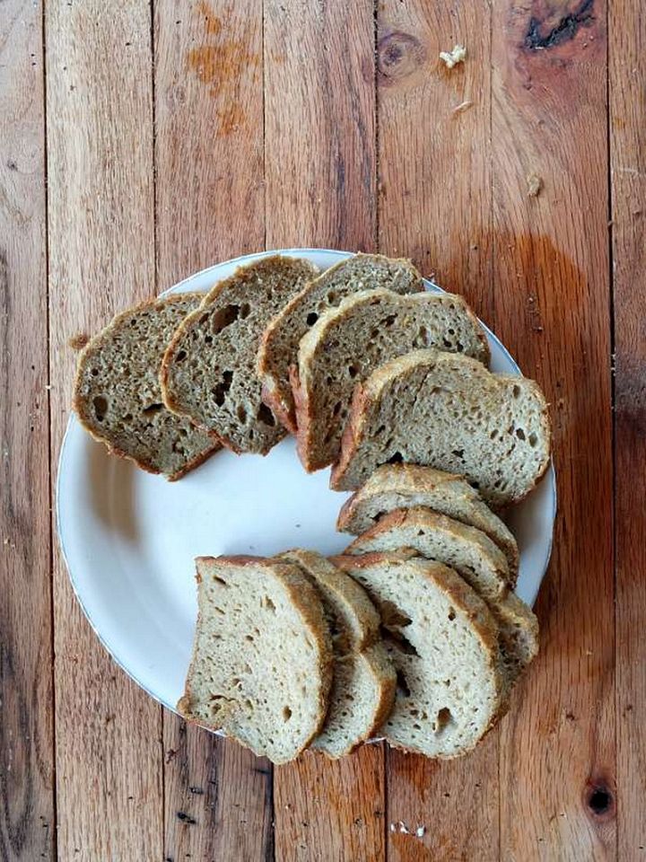 Yeast Free Paleo Sandwich Bread