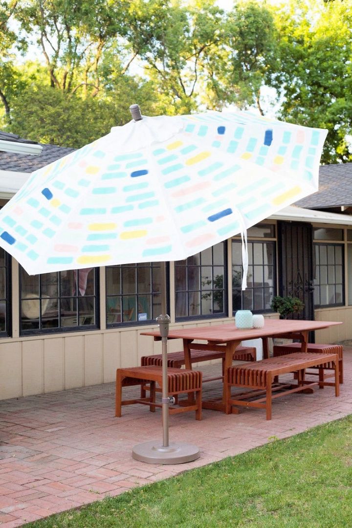 DIY Painted Pattern Patio Umbrella