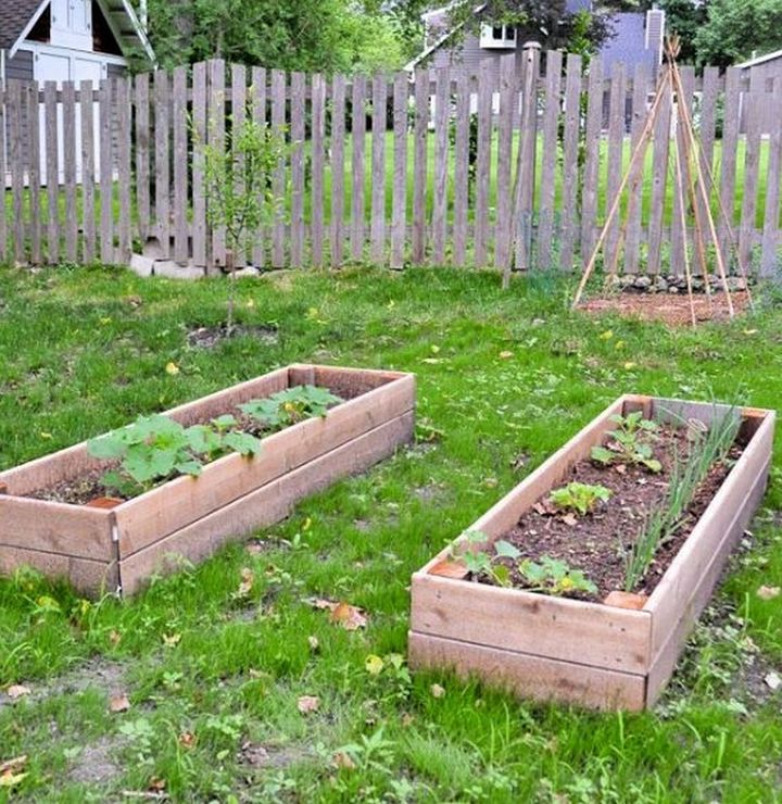 DIY Raised Garden Bed