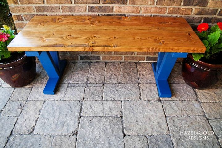 Easy And Inexpensive DIY Outdoor Bench