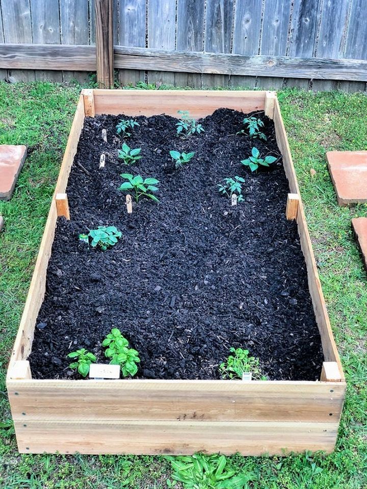 How To Build Easy And Inexpensive DIY Raised Garden Beds 1