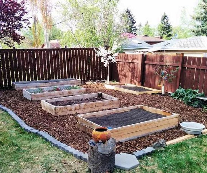 How to Build Raised Beds for Next to Nothing