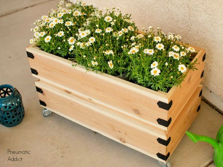 How to Build a Simple Rolling Planter