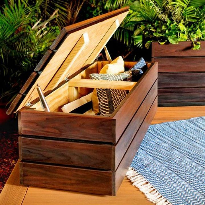 How to Build an Outdoor Storage Bench
