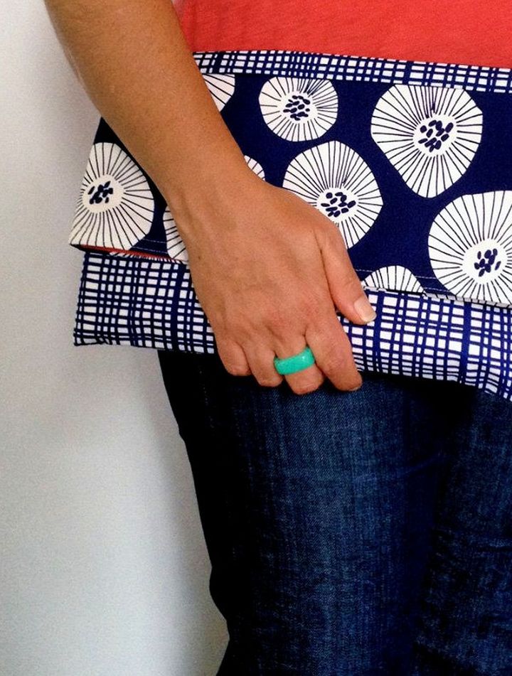 The Easiest Way to Make Your Own Gorgeous Envelope Clutch