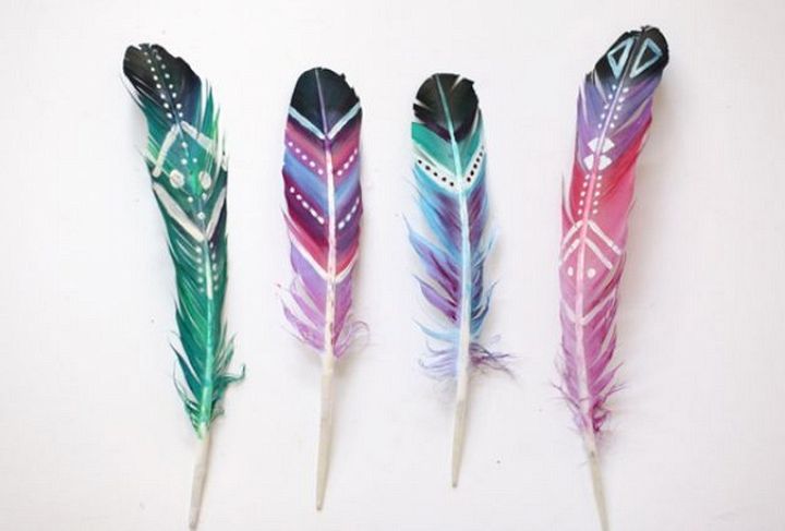 DIY Painted Feathers