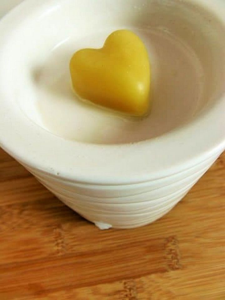 How To Make DIY Wax Melts