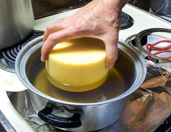 How to Wax Cheese