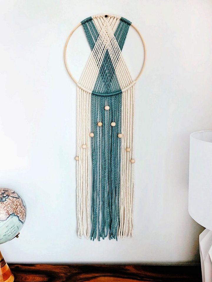 DIY A Reversible Modern Wall Hanging With a Twist