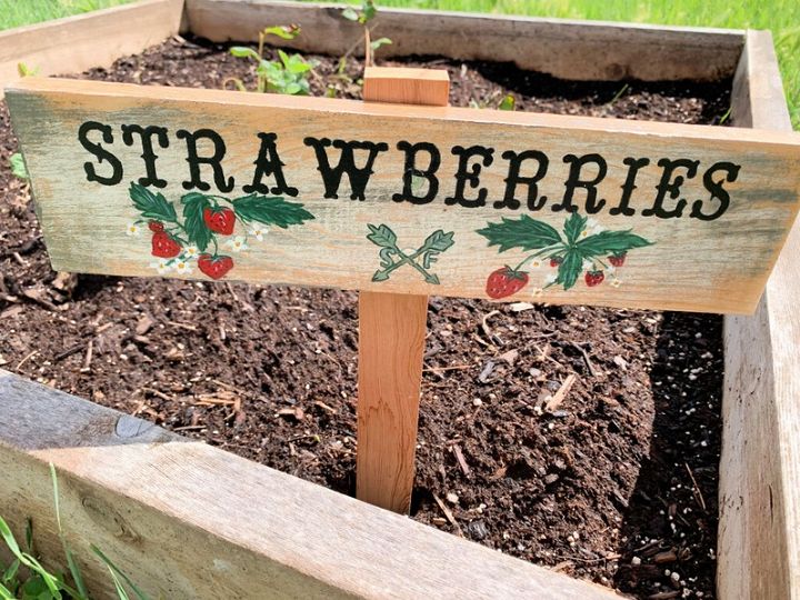 DIY Farmhouse Garden Signs