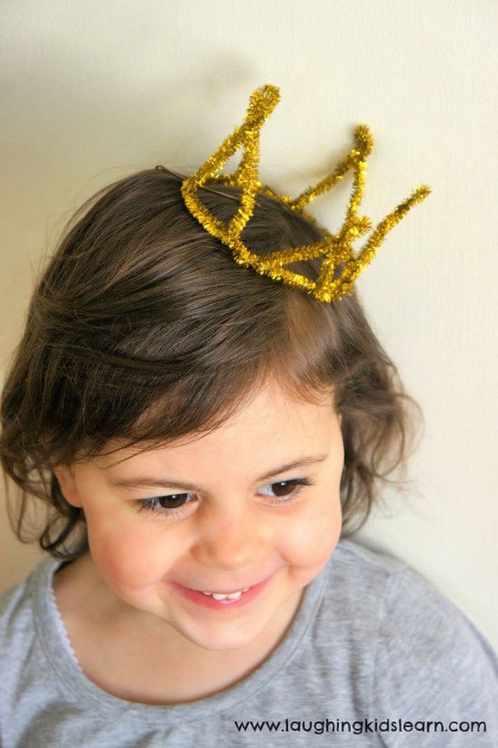 How To Make A Pipe Cleaner Crown