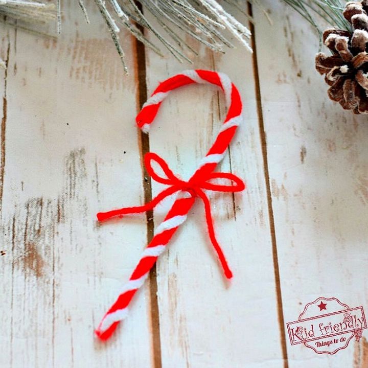 Make a Pipe Cleaner Candy Cane Ornament with the Kids