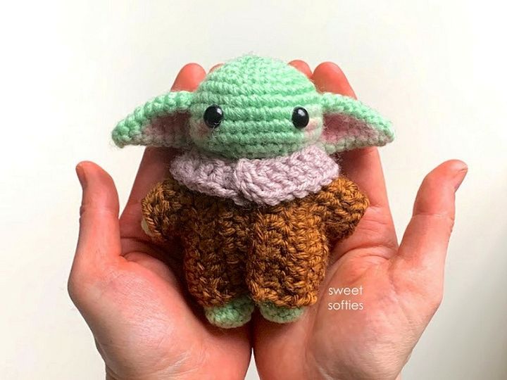 Baby Yoda Inspired Amigurumi Free Crochet Pattern