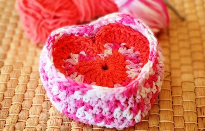 Crochet Heart Shaped Box of Face Scrubbies
