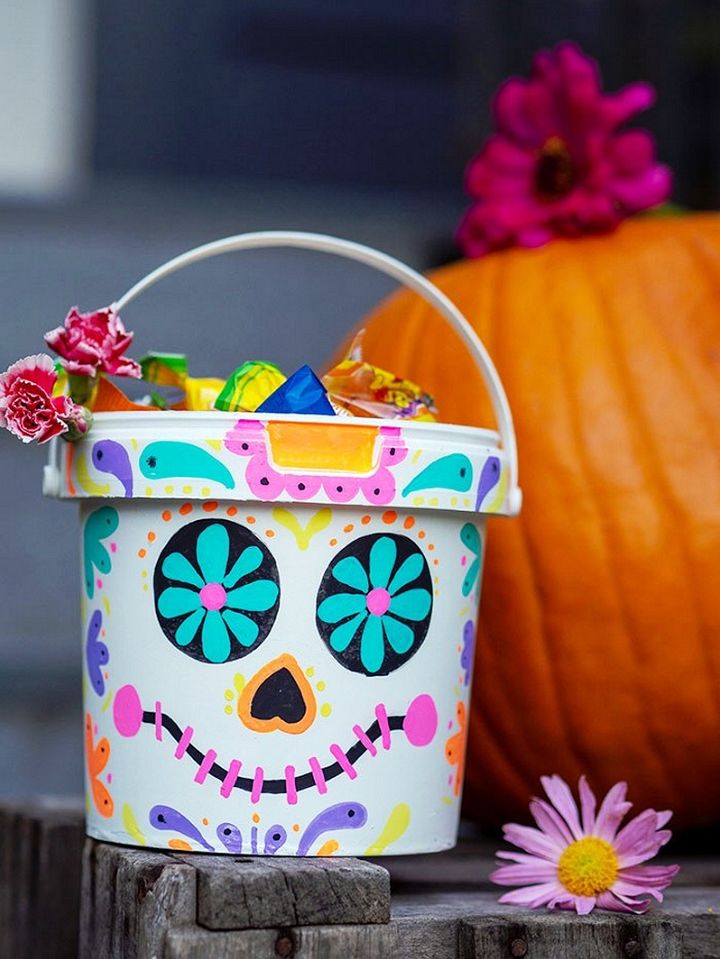 DIY Halloween Sussigkeiteneimer im Mexiko Look