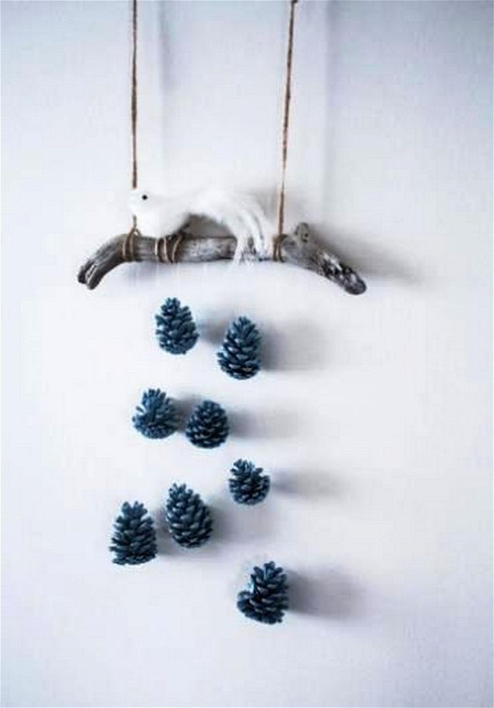 DIY Wall Art Rustic Pinecone Wall Hanging