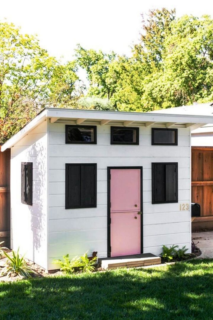 DIY Wooden Playhouse For Kids