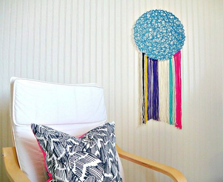 Easiest Ever Dream Catcher – Yarn Wall Hanging