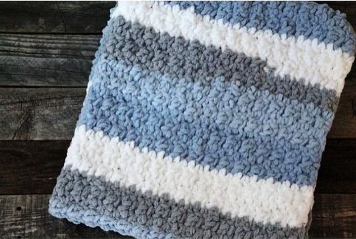 Gray Blue Skies Crochet Baby Blanket – Bernat Blanket Yarn
