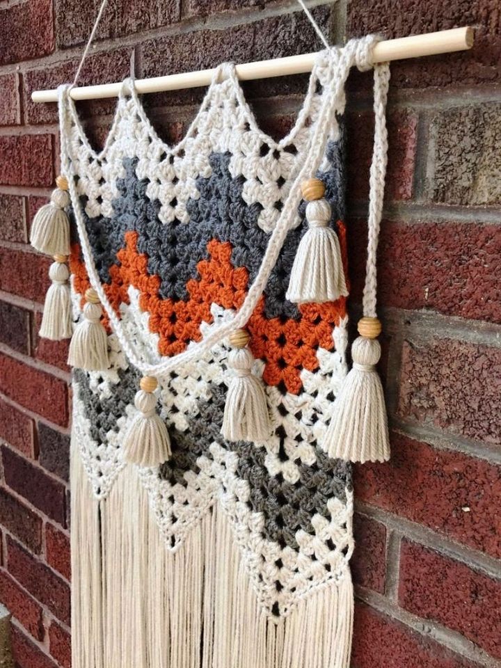 Juniper Wall Hanging – Free Crochet Pattern