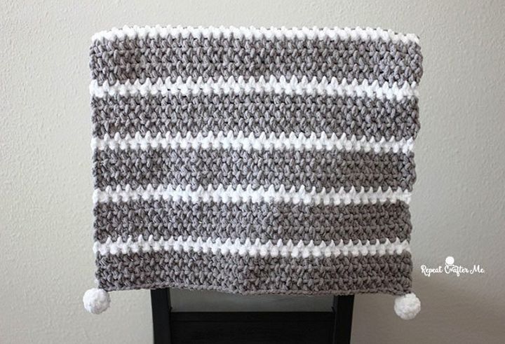 Quick And Easy Bernat Moss Stitch Baby Blanket