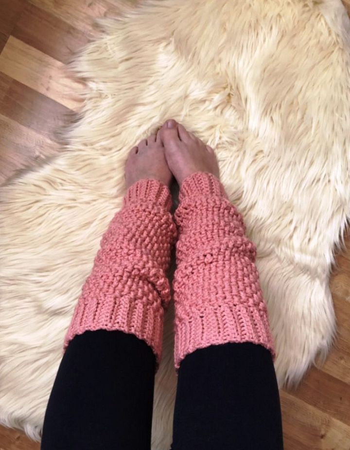 Quick and Easy Crochet Mountain Leg Warmers free pattern
