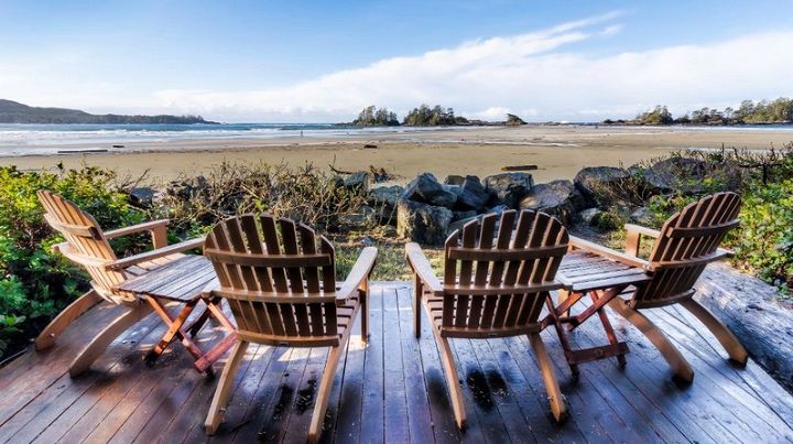 DIY Pallet Adirondack Chair You Can Do For Your Backyard