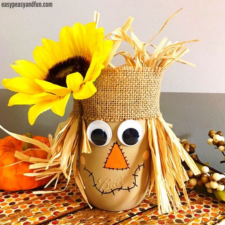 DIY Scarecrow Mason Jar – Fall Mason Jar Crafts