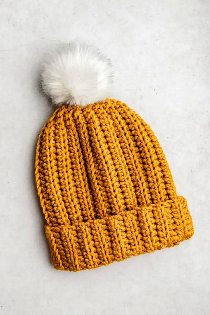Easy Crochet Hat Pattern – Chunky Ribbed Beanie