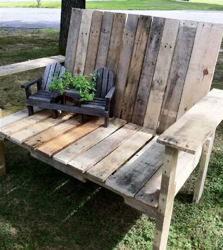 How To Make A Pallet Chair
