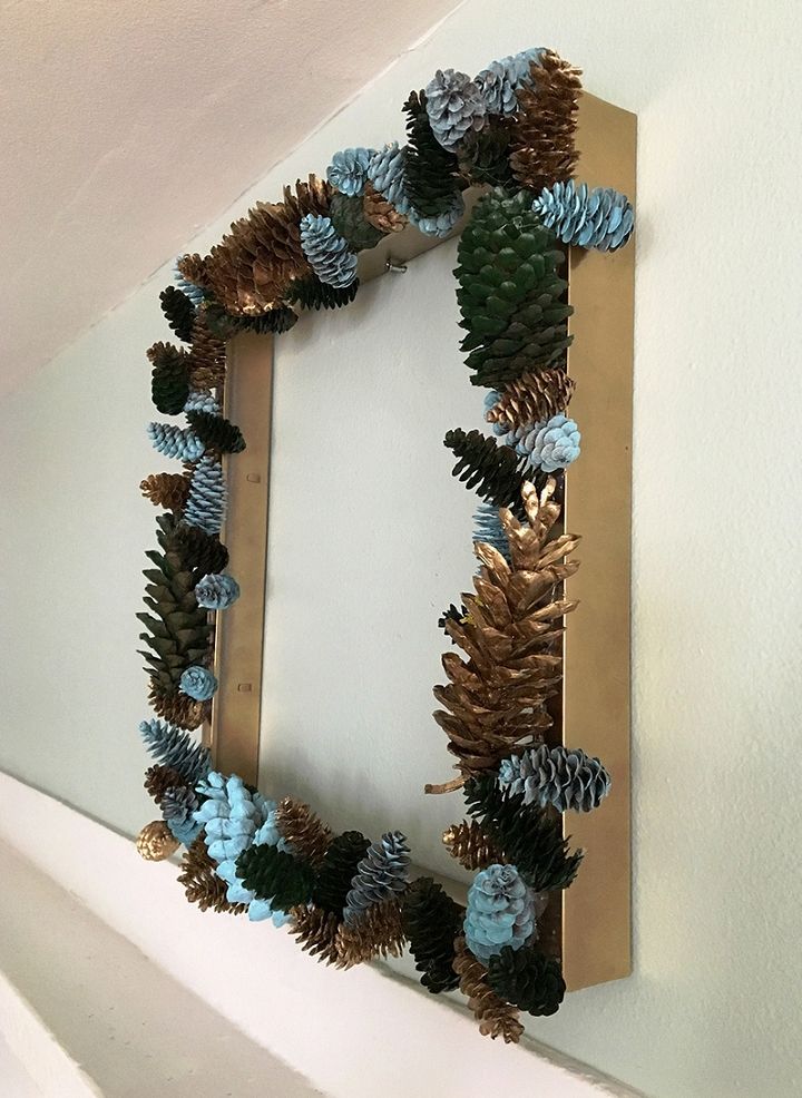 How To Make A Pinecone Wreath – Step By Step Tutorial