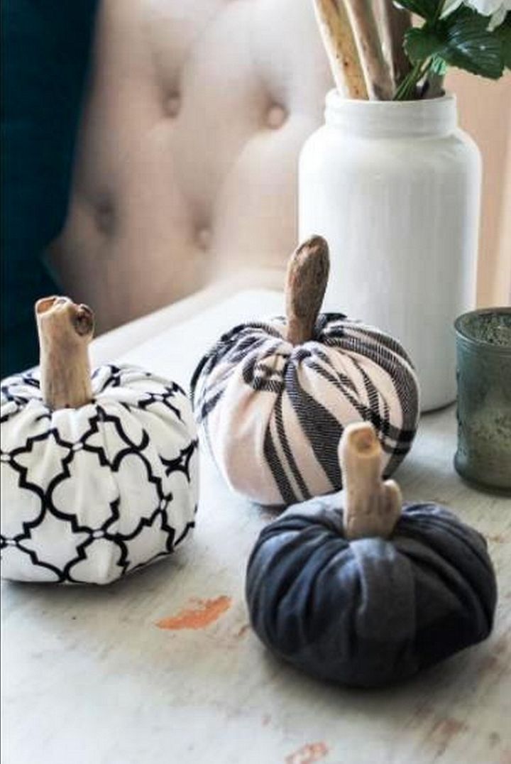 How to Make No Sew Fabric Pumpkins with Scrap Fabric