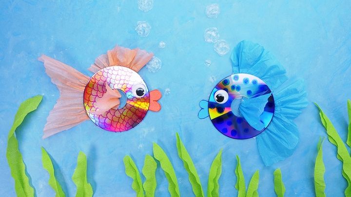 Make Your Own Fish Aquarium Using CDs
