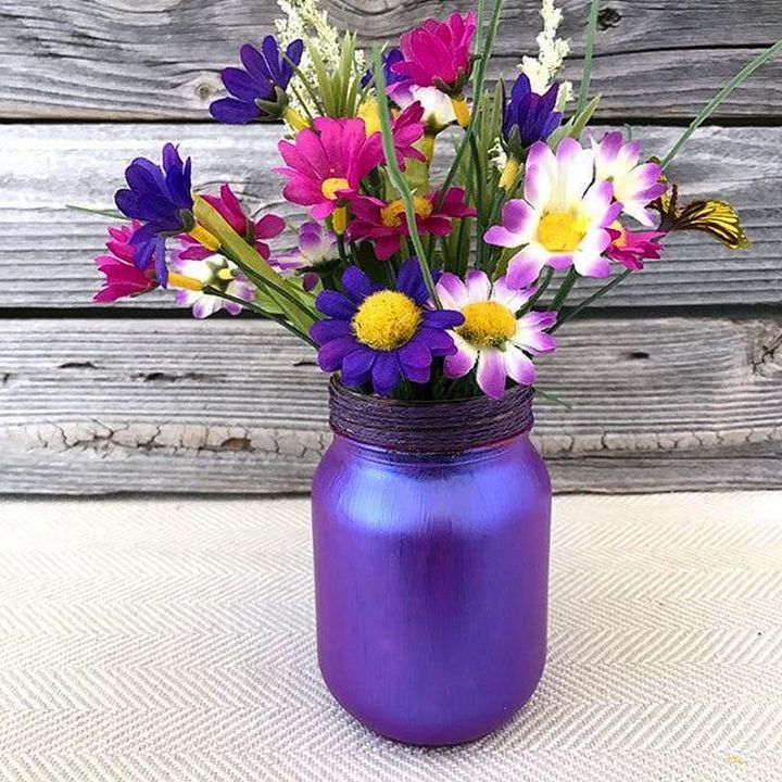 Pretty Painted Mason Jar Vase – Quick And Easy Craft