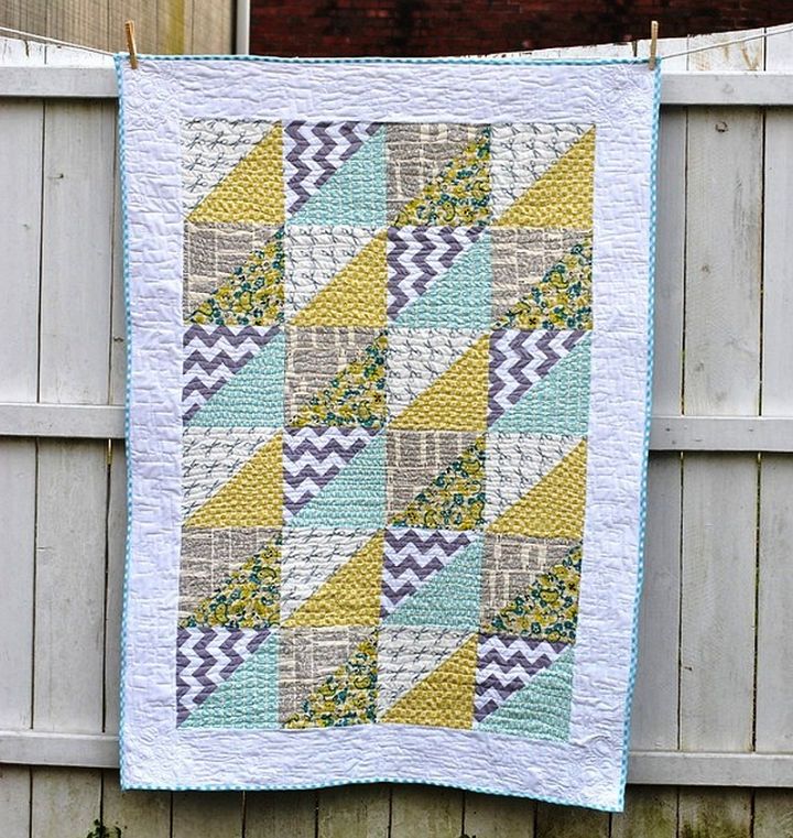 Quick triangle baby quilt free pattern and tutorial
